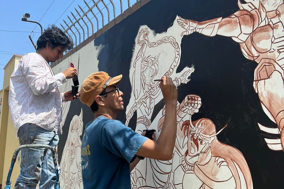 Coleccionista decidió pintar un mural en homenaje a los 'Caballeros del Zodiaco' en su propiedad, ubicada en el distrito de San Borja