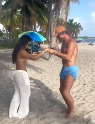 Onelia Molina bailando con Diego Lugano en Miami.