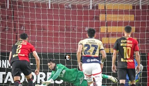 Melgar vs. Cerro Porteño: Carlos Cáceda tapó un penal, pero cometió otro y le marcaron por la fase 3 de la Copa Libertadores | VIDEO
