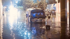 ¡Lluvias obligan a suspender clases presenciales en VMT, VES y SJM! ¿Hasta cuándo?