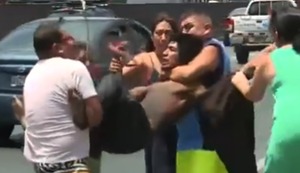 SMP: vecinos atrapan, golpean y atan a hombre que agredía a mujeres, ancianos y niños