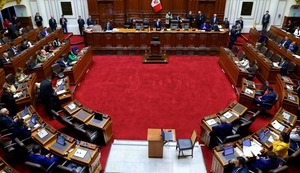 Congresistas se atienden en exclusivas clínicas con seguro de 9 millones de soles | VIDEO