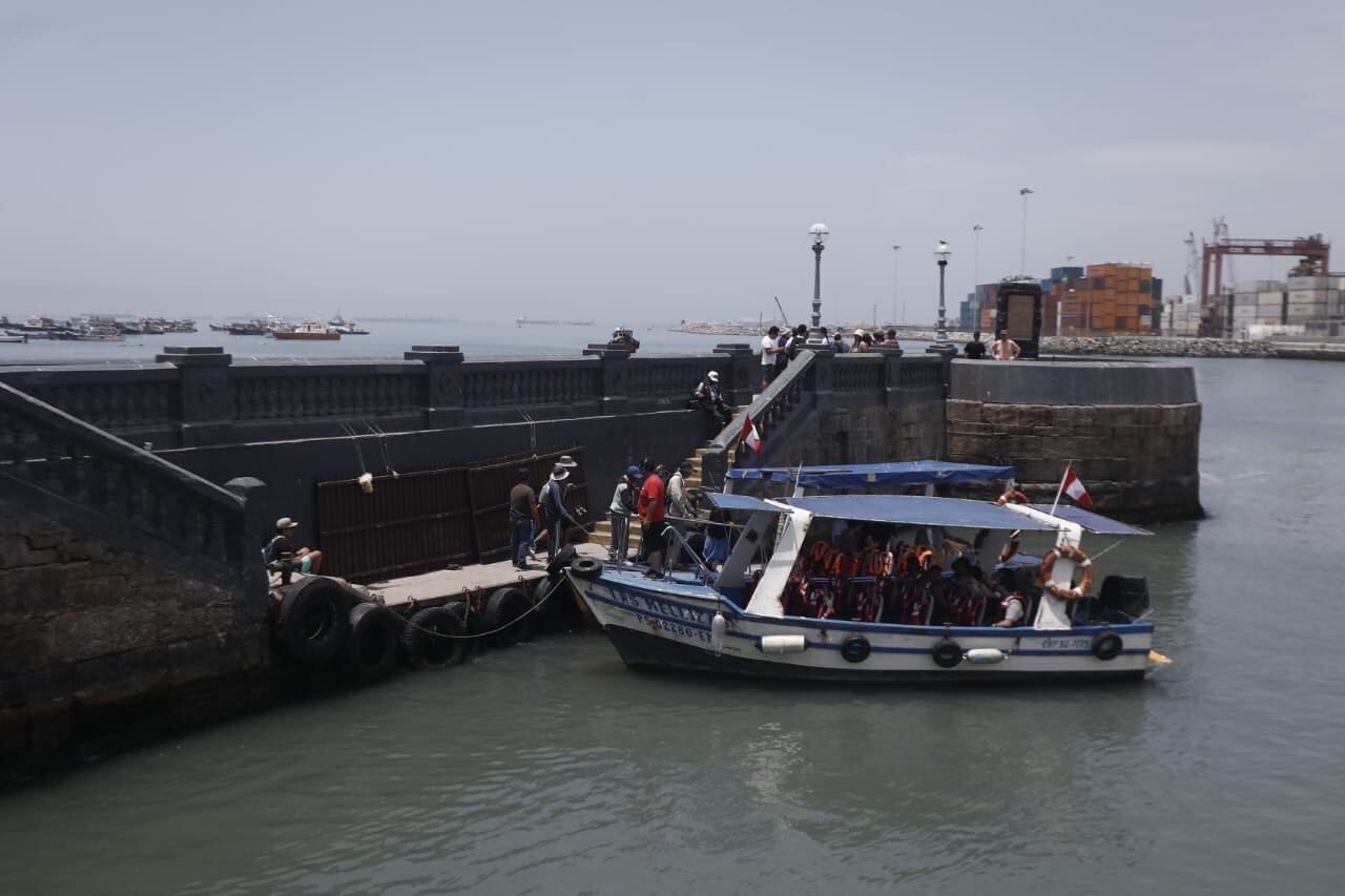 Los transportes marítimos de turismo volvieron a trabajar tras oleaje anómalo de últimos días. Fotos: César Campos/@photo.gec
