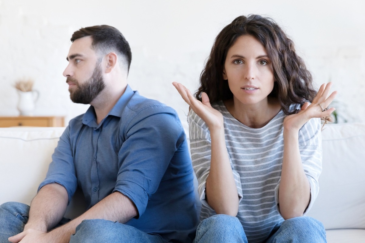 Actitudes que rompen la magia en la relación. Foto: Istock.