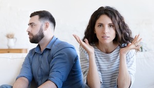 Del amor al desencanto: ¿Qué actitudes acaban con la chispa en la relación?