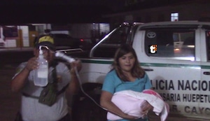 Madre de Dios: Rescatan bebé recién nacida que había sido abandonada en canal de desagüe