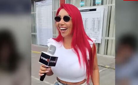 Deysi Araujo fue una de las primeras en votar y vistió ‘tapadita’ para que no la ‘rajen’