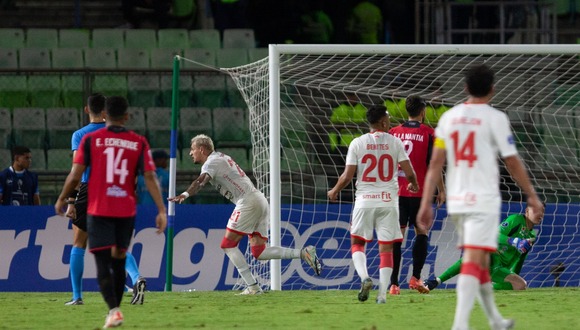 Trome | Carlos Garcés anota doblete en el Cienciano vs. Caracas por la Copa Sudamericana (Video: ESPN).