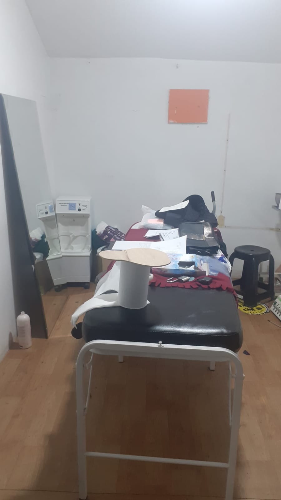 Milagros Fernández Aulla (27) fue a un mercado para que le hagan unos masajes y le practicaron una liposucción. Días después, falleció de infección generalizada. La 'falsa cosmiatra' Hermelinda Machoa Tamani, fue detenida en su fiesta de cumpleaños. (foto: TROME)