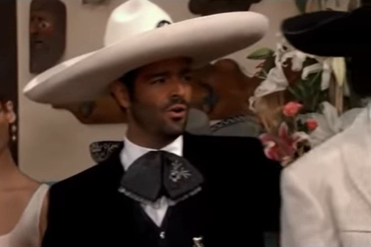 Juan es sensible y poeta (Foto: Televisa)