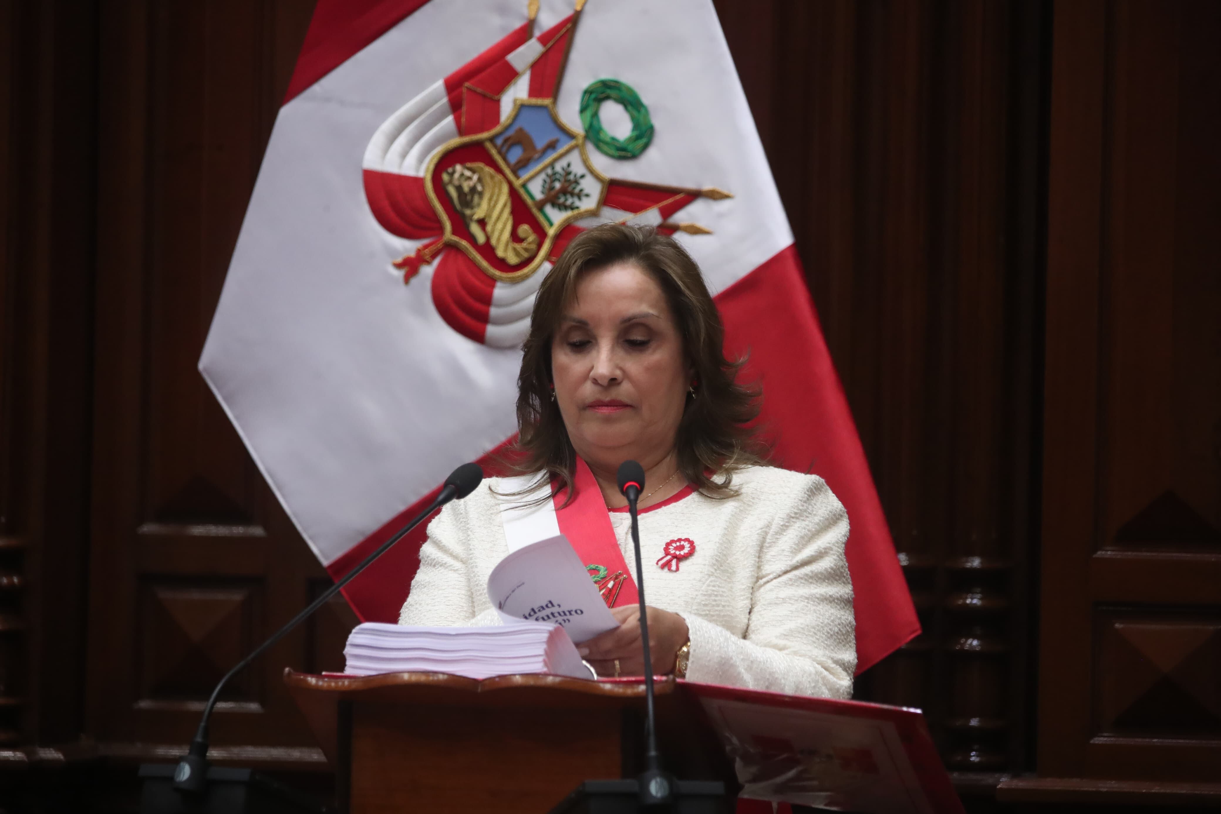 La presidenta Dina Boluarte se refirió a las críticas contra su gobierno en su último mensaje a la Nación por Fiestas Patrias. (Foto: Antonio Melgarejo / @photo.gec)
