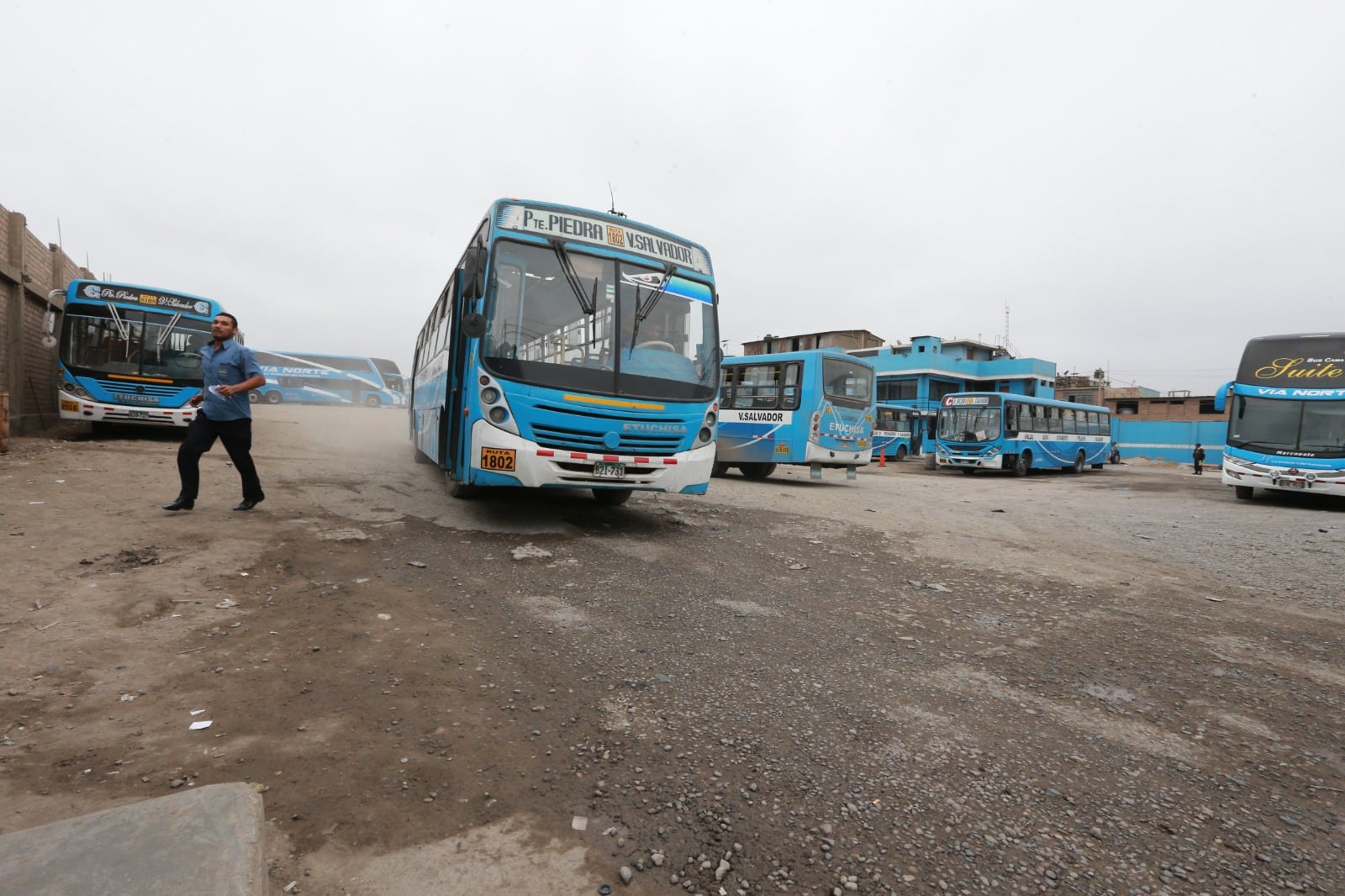 Etuchisa, o también conocida como 'Los Chinos', fue una de las once empresas de transporte, cuyos encargados fueron extorsionados por 'El Monstruo'.
