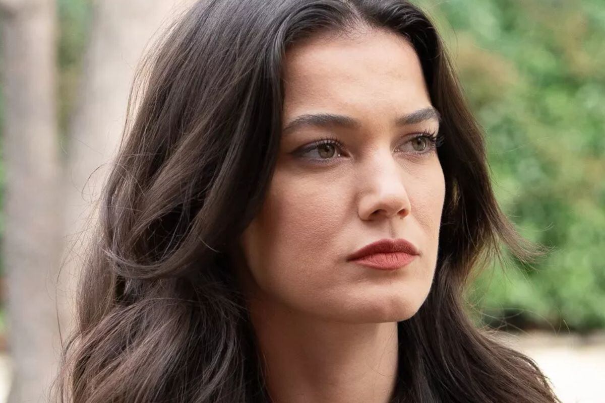 Pınar Deniz como Ceylin Erguvan en "Secretos de familia" (Foto: Ay Yapım)