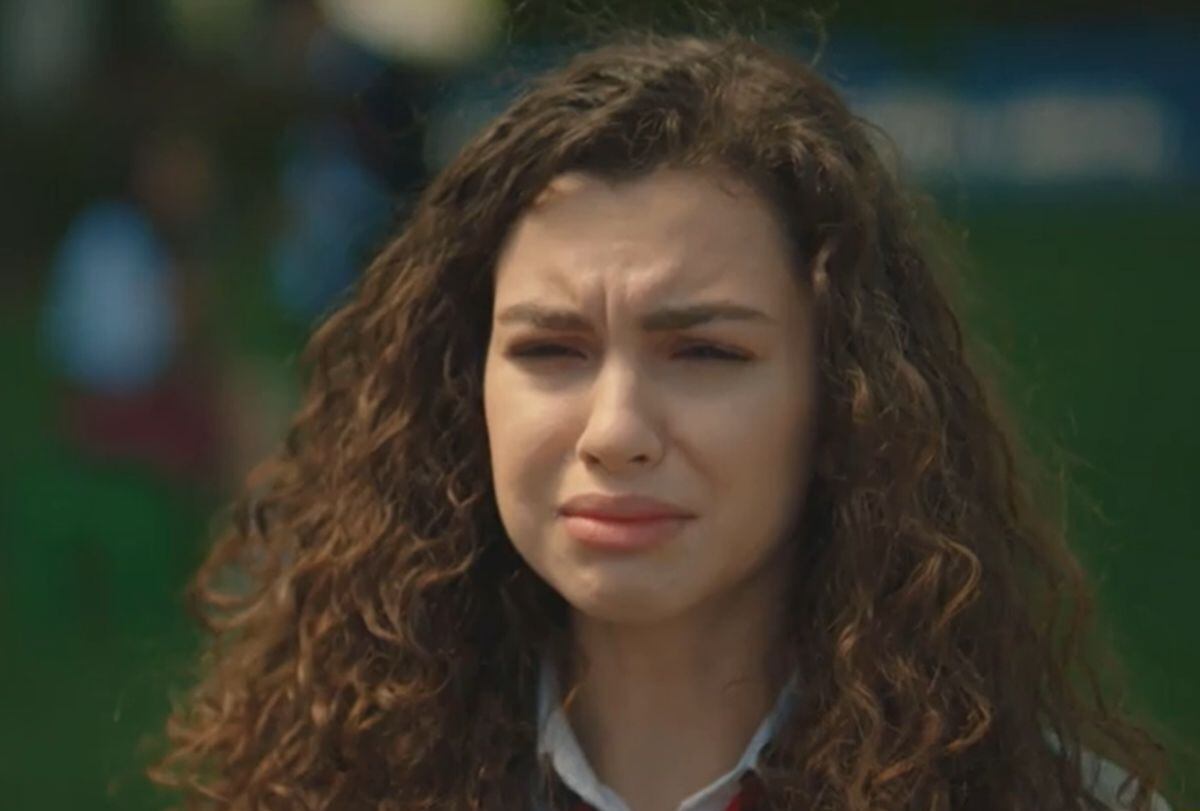 Asiye sufre por trampa de Tolga en "Hermanos" (Foto: NG Medya)