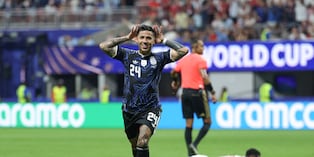 Argentina's midfielder #24 Enzo Fernandez celebrates scoring his team's first goal during the 2026 World Cup football tournament semi-final match between England and Argentina at the Atlanta Stadium in Atlanta on July 15, 2026. (Photo by Thomas COEX / AFP)