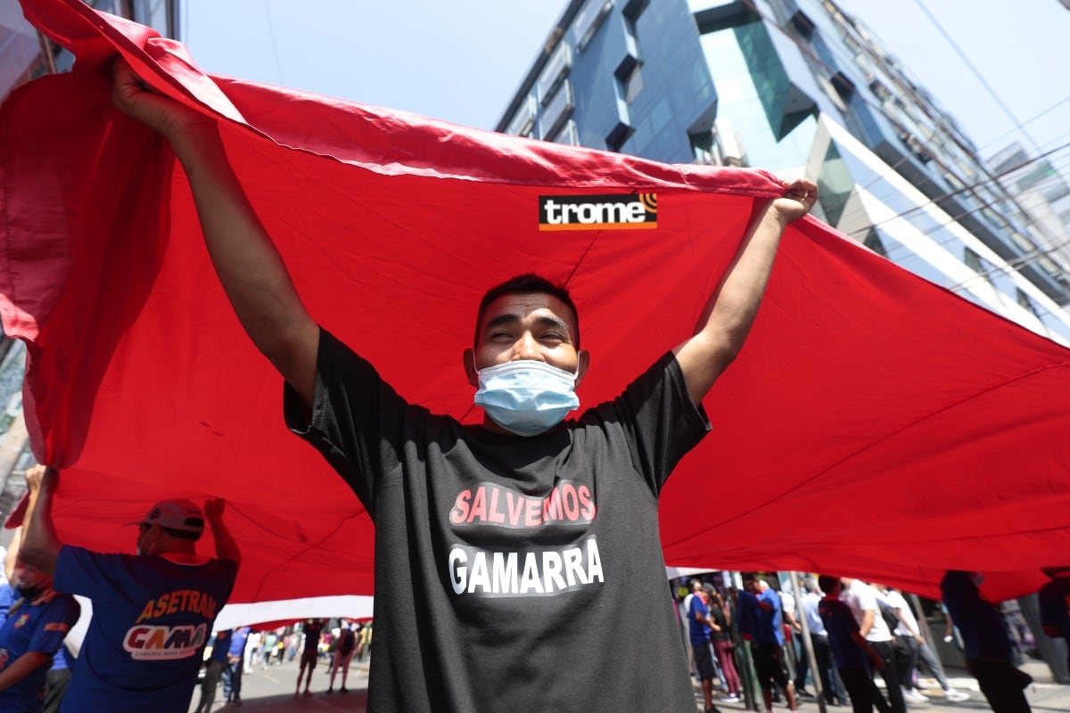Gamarra protesta por excesiva importación de ropa que afecta a la producción nacional y miles de puestos de trabajo. (Entrevista: Isabel Medina / Fotos: Lenin Tadeo / Trome)
