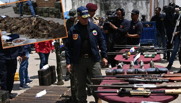 Fusiles, gran cantidad de municiones y hasta dos lanzacohetes fueron decomisados en el penal de Tocorón. (AFP)