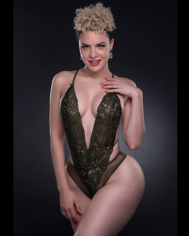 Lisandra Lisama y sus fotos más sensuales. Foto: Instagram lisandra_lizama97