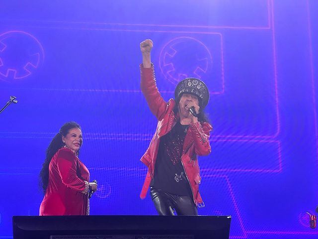 ‘El Tri’ y Eva Ayllón en el Estadio San Marcos. (Foto: @eltri_oficial).