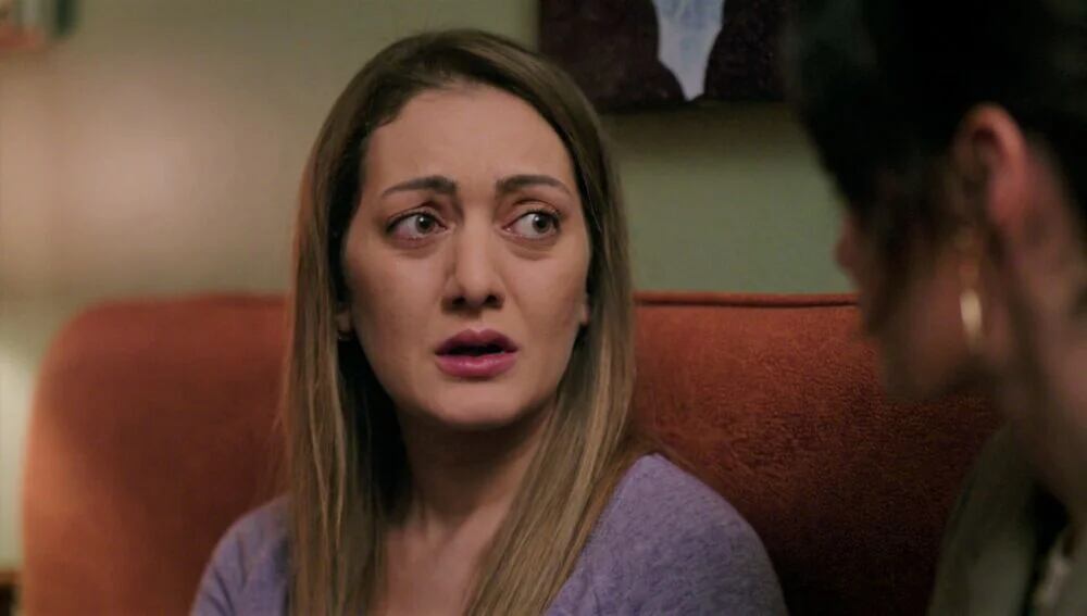 Aylin solicitaría el divorcio en la telenovela turca "Secretos de familia" (Foto: Ay Yapım)