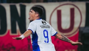 El golazo de Valentín Robaldo que inició el camino del triunfo de Alianza Atlético sobre Universitario | VIDEO
