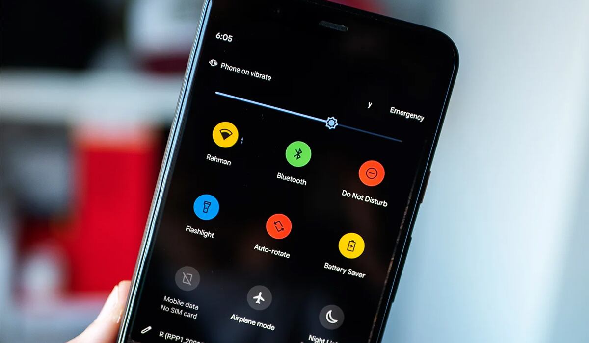 Usuarios que han probado Android 11 aseguran que el menú de notificaciones ahora tiene colores. (Foto: Android 11)