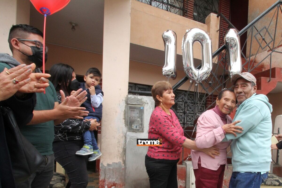 Doña Lidia Platero cumplió 101 años. Encantadora abuelita celebró con su familia y 'Las Mañanitas'. (Entrevista: Isabel Medina / Fotos: Alan Ramírez / Trome)