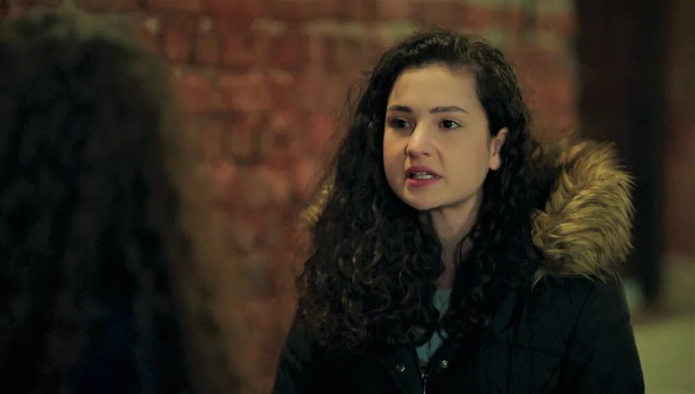 Aybike se enfrenta a Asiye en la telenovela turca "Hermanos" (Foto: NG Medya)