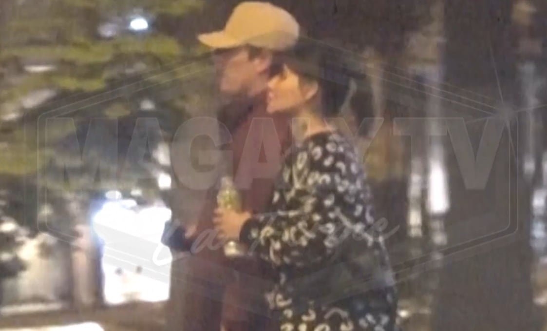Angie Jibaja y su novio chileno en zona roja de La Victoria. (Magaly Tv La Firme)