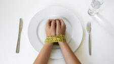 Siete errores muy comunes al hacer dieta, según el nutriólogo Gerardo Bouroncle McEvoy