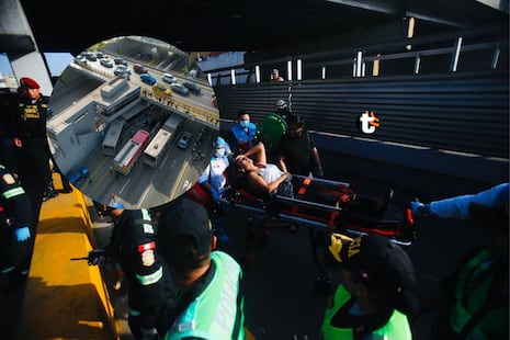 ¡UN MILAGRO! Bomberos confirman 35 heridos tras choque de bus del Metropolitano en estación México y ning...