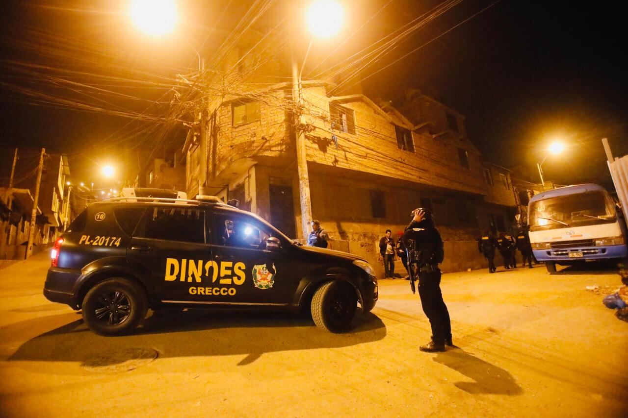 Diversas unidades policiales respaldaron a la policía de Robos en San Juan de Lurigancho. (@gec)