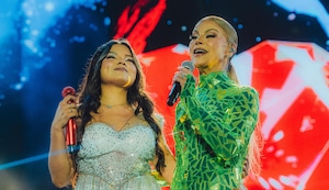 ¡Llenazo total! Corazón Serrano reunió a 18 mil fans y sorprendió con Olga Tañón en Costa 21