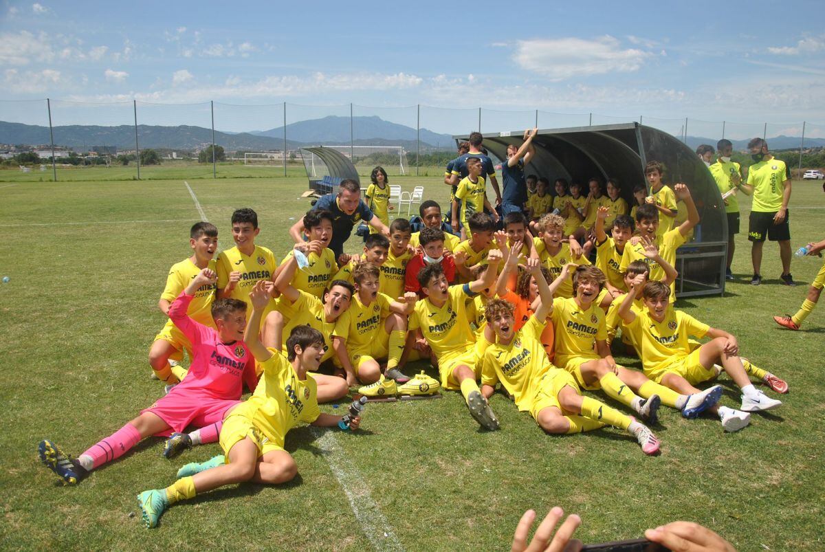 Lorenzo Belmont, peruano campeón con Villarreal en torneo juvenil: conversamos sobre su aspiración a la selección | Foto: Villarreal