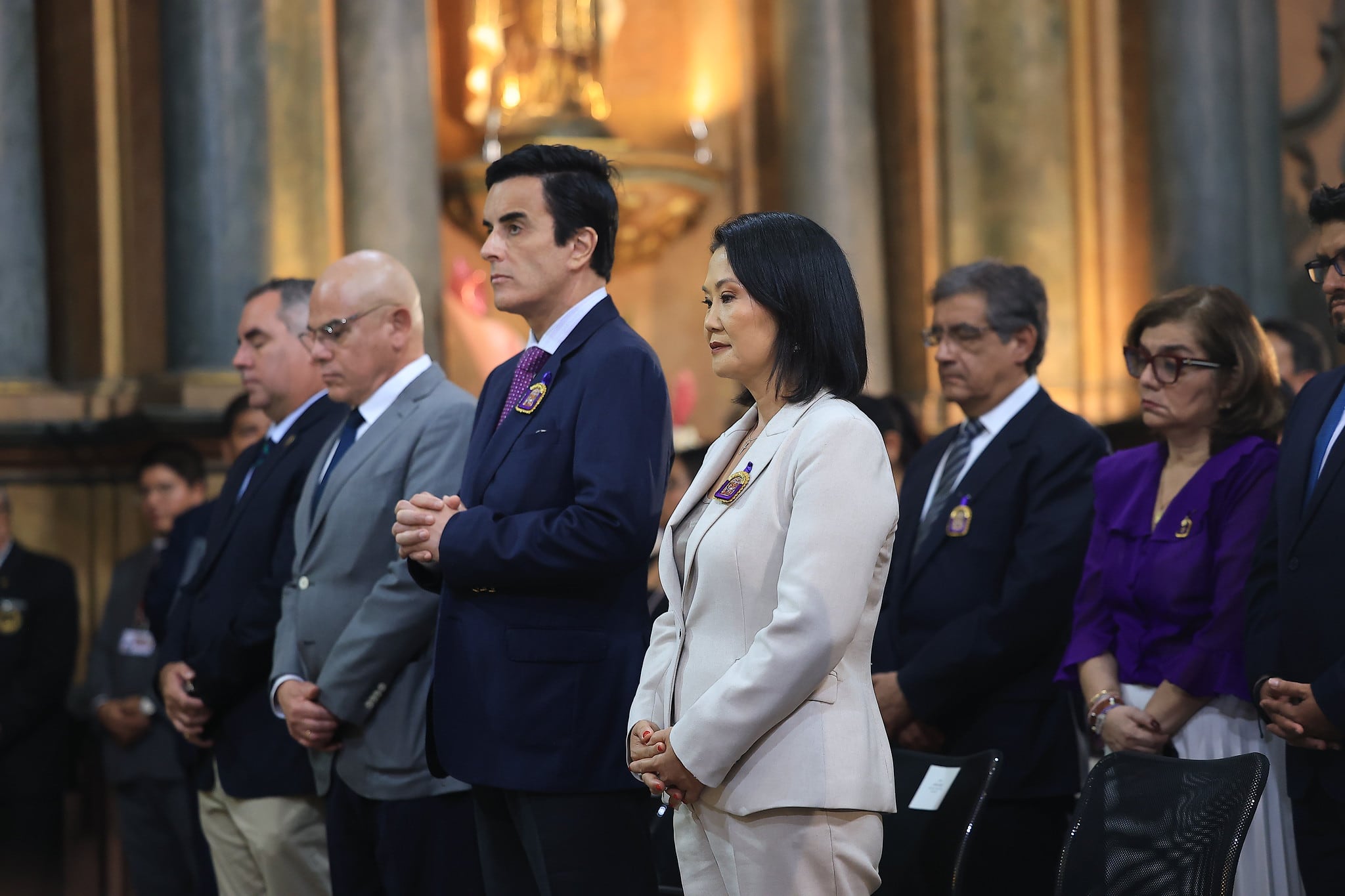 Keiko Fujimori acudió a Las Nazarenas acompañada de varios ministros.