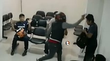 ¡Terror en centro médico de SMP! Hampones golpean a pacientes con pistola durante brutal asalto