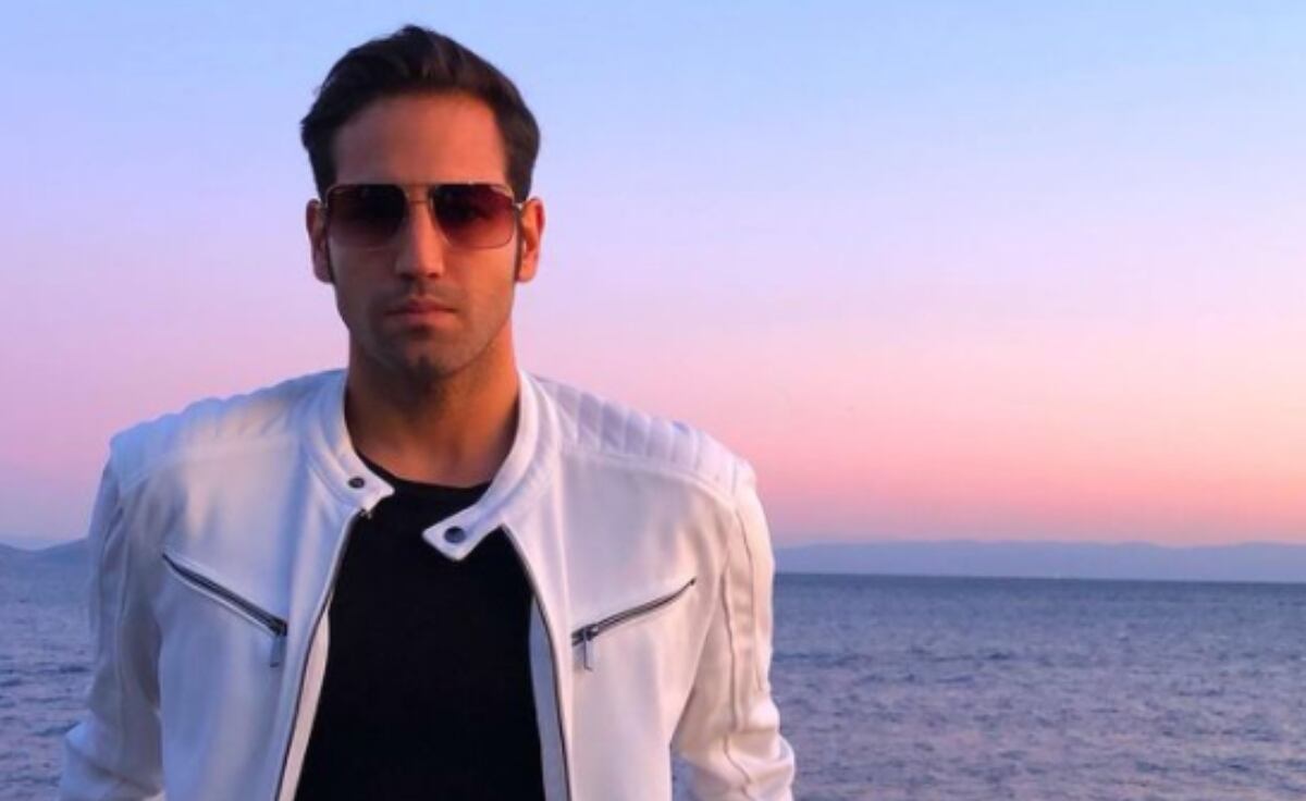 Aras Şenol posando en una puesta del sol. (Foto: Aras Şenol / Instagram)