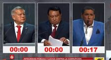 Carlos Álvarez sorprende en el debate presidencial con imitación de César Acuña | VIDEO