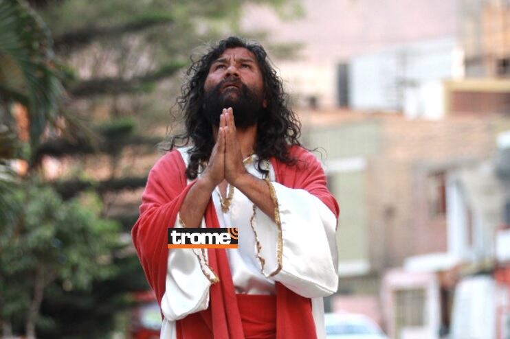 Entre las tradiciones por Semana Santa, Cristo Cholo suele representar la escenificación del bautizo de Jesús y Vía Crucis. Tiene dificultades para la escenificación y pide apoyo. (Entrevista: Isabel Medina / Trome).