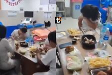 ¡Indignación en Chiclayo! Graban a médicos comiendo en hora de trabajo, mientras pacientes esperaban