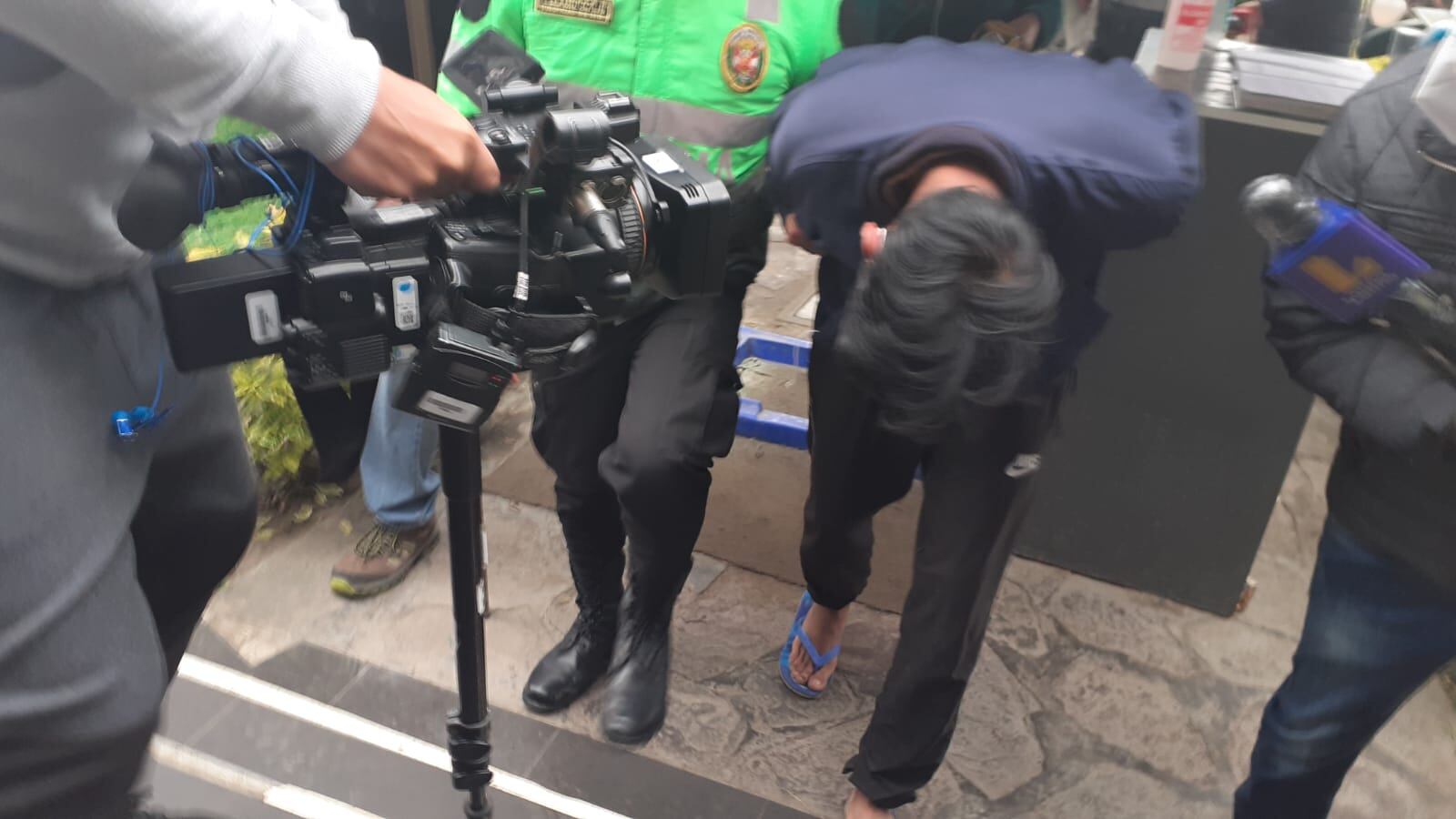 Capturan a hombre de 27 años por asesinar a su pareja. También a su hermano por presunta complicidad.