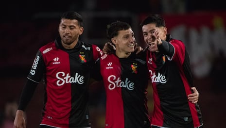 Melgar venció 2-1 a Sporting Cristal en Arequipa | VIDEO Y GOLES
