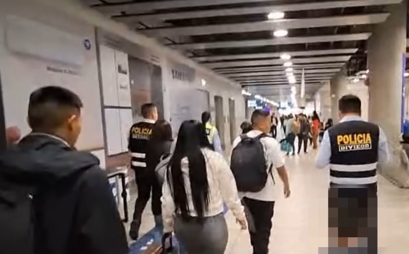 Familia fue intervenida hace unos días en el aeropuerto cuando se iban a Colombia. (Difusión)