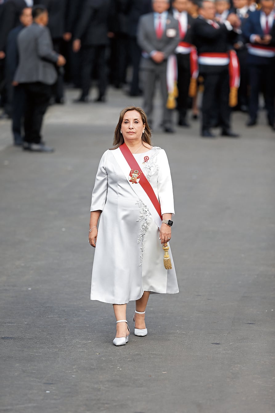 Lima 28 de julio del 2024
Llegada de la presidenta Dina Boluarte y sus ministros a palacio de gobierno.
Fotos: Violeta Ayasta / @photo.gec