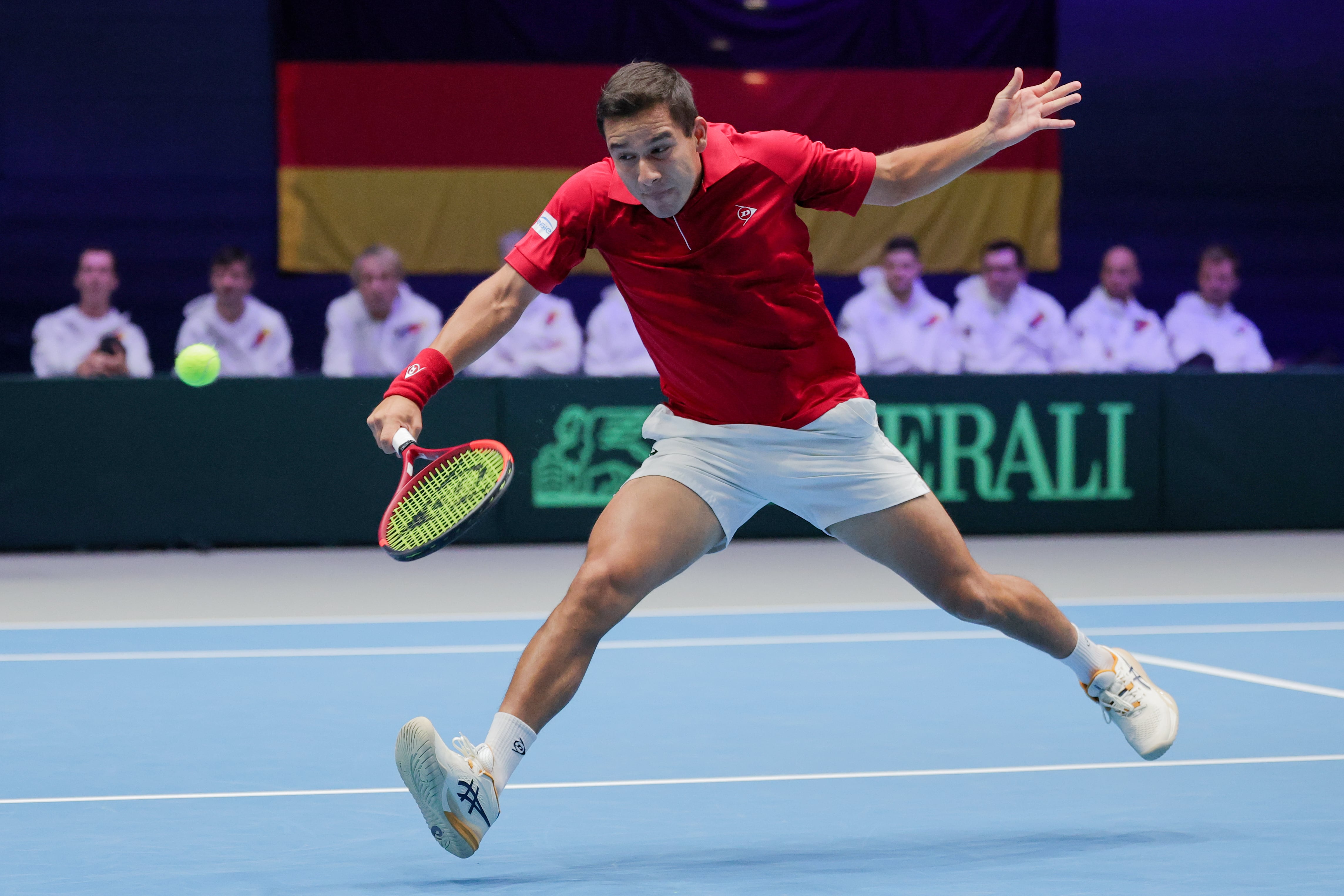 Gonzalo Bueno enfrentó a Yannick Hanfmann.
(Rolf Vennenbernd/dpa via AP)