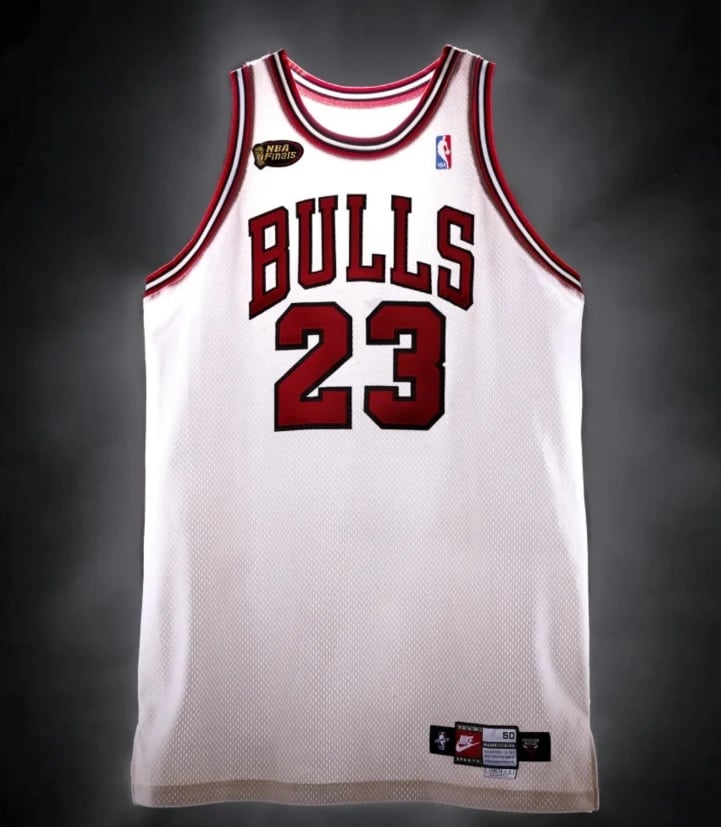 Camiseta de Michael Jordan podría superar los 10 millones de dólares. (Joopiter)