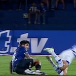 Luis Iberico es expulsado antes del fin del primer tiempo en el Sporting Cristal vs. Dos de Mayo | VIDEO