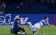 Luis Iberico es expulsado antes del fin del primer tiempo en el Sporting Cristal vs. Dos de Mayo | VIDEO