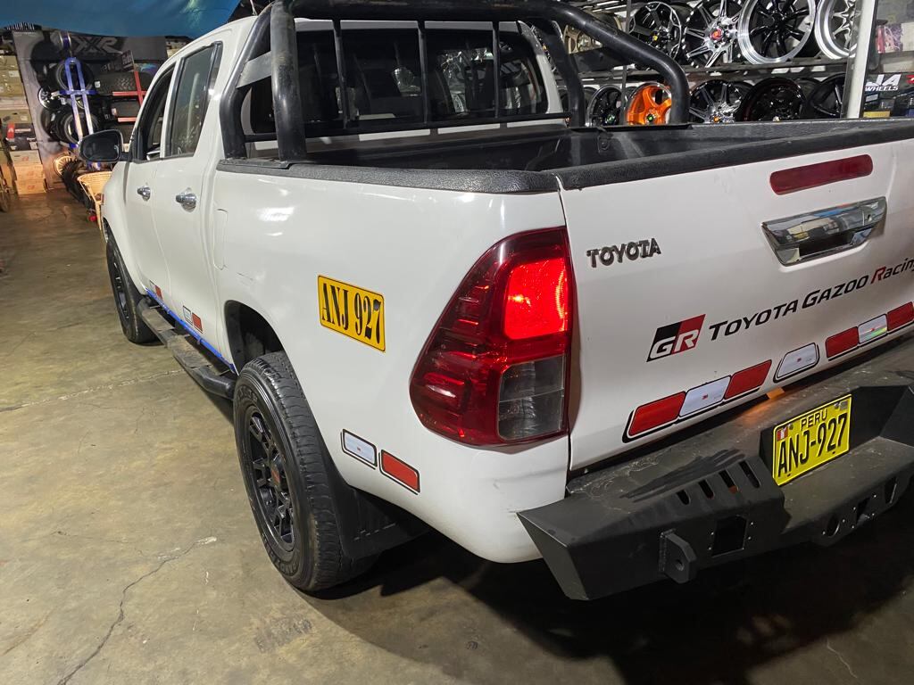 Camioneta robada. Si la ve avise a las autoridades.