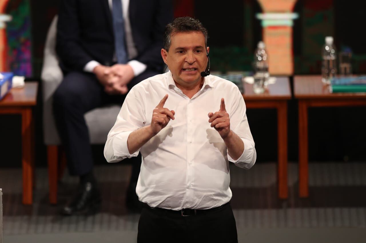 Omar Chehade expuso sus propuestas durante el debate organizado por el JNE (Foto: GEC)